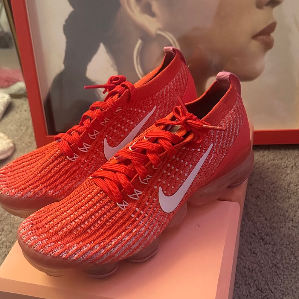 Nike Women's Red and White Vapormax Shoes